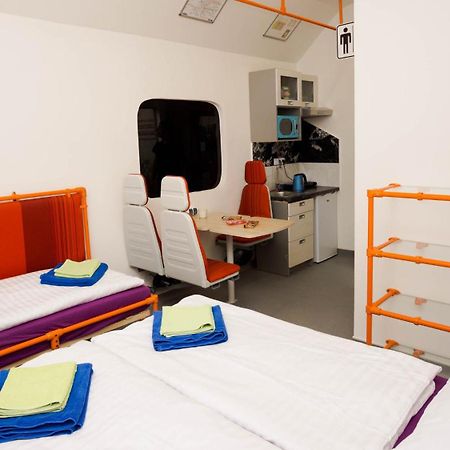 Metro Apartment Prague By Main Train And Bus Station Экстерьер фото